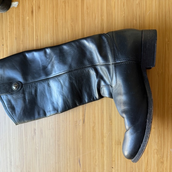 Frye Melissa Button Lug Tall boot in black leather - Picture 6 of 9